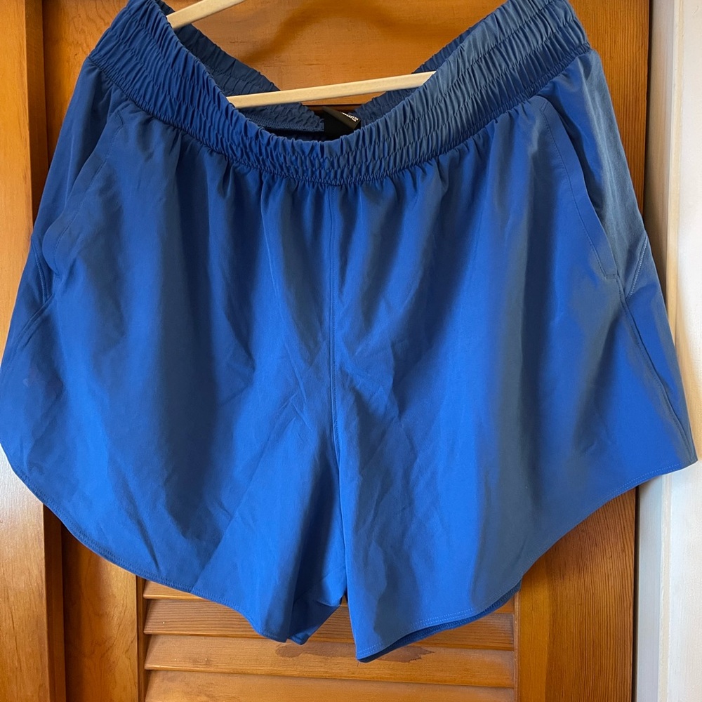 UA Vanish 5’ Women's Shorts. Never Worn. Blue. Plus Size 1X